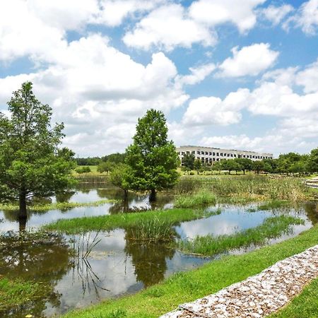 Hilton Garden Inn Austin North Екстериор снимка