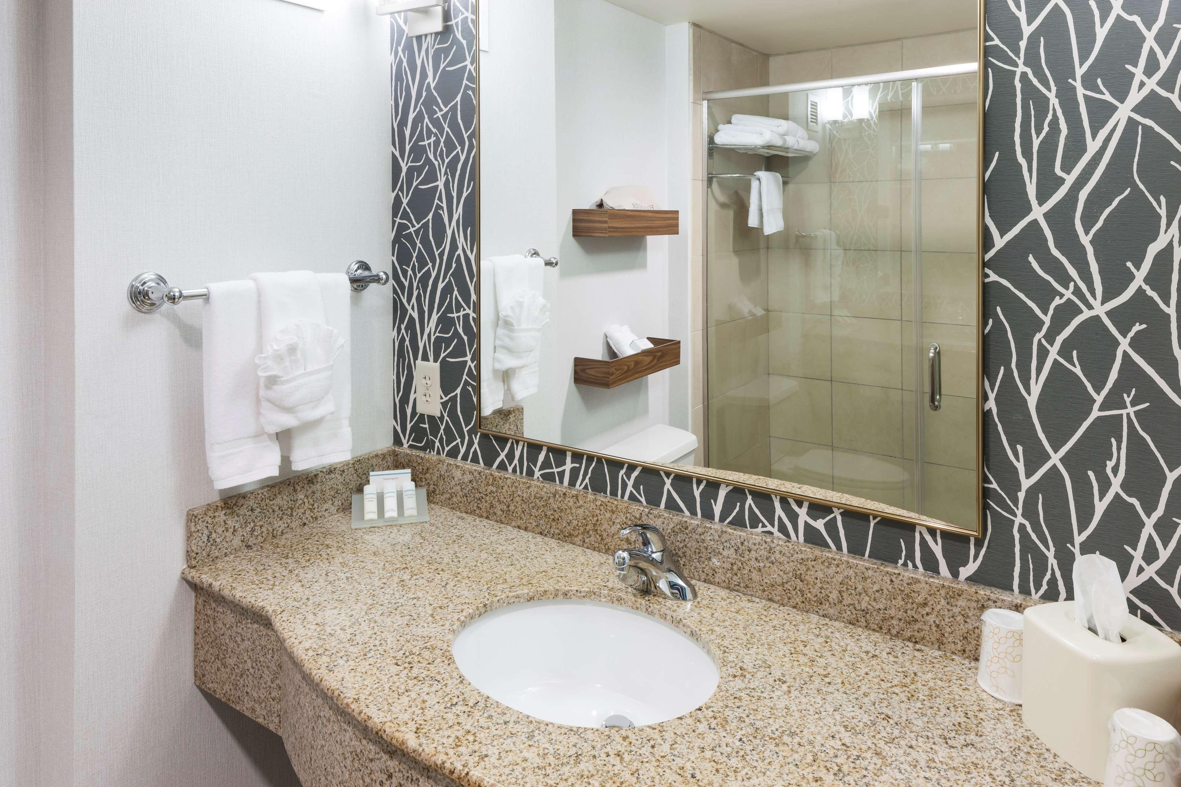 Hilton Garden Inn Austin North Екстериор снимка