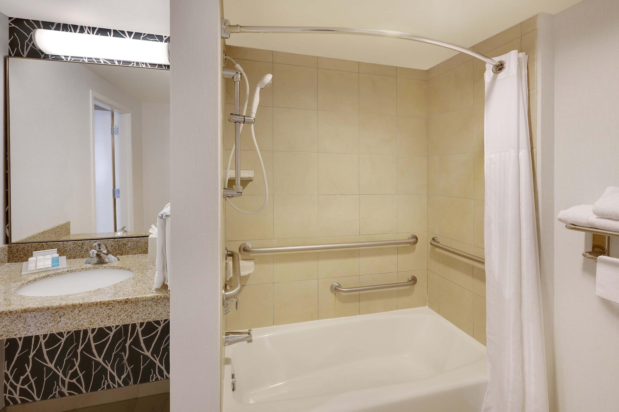 Hilton Garden Inn Austin North Екстериор снимка