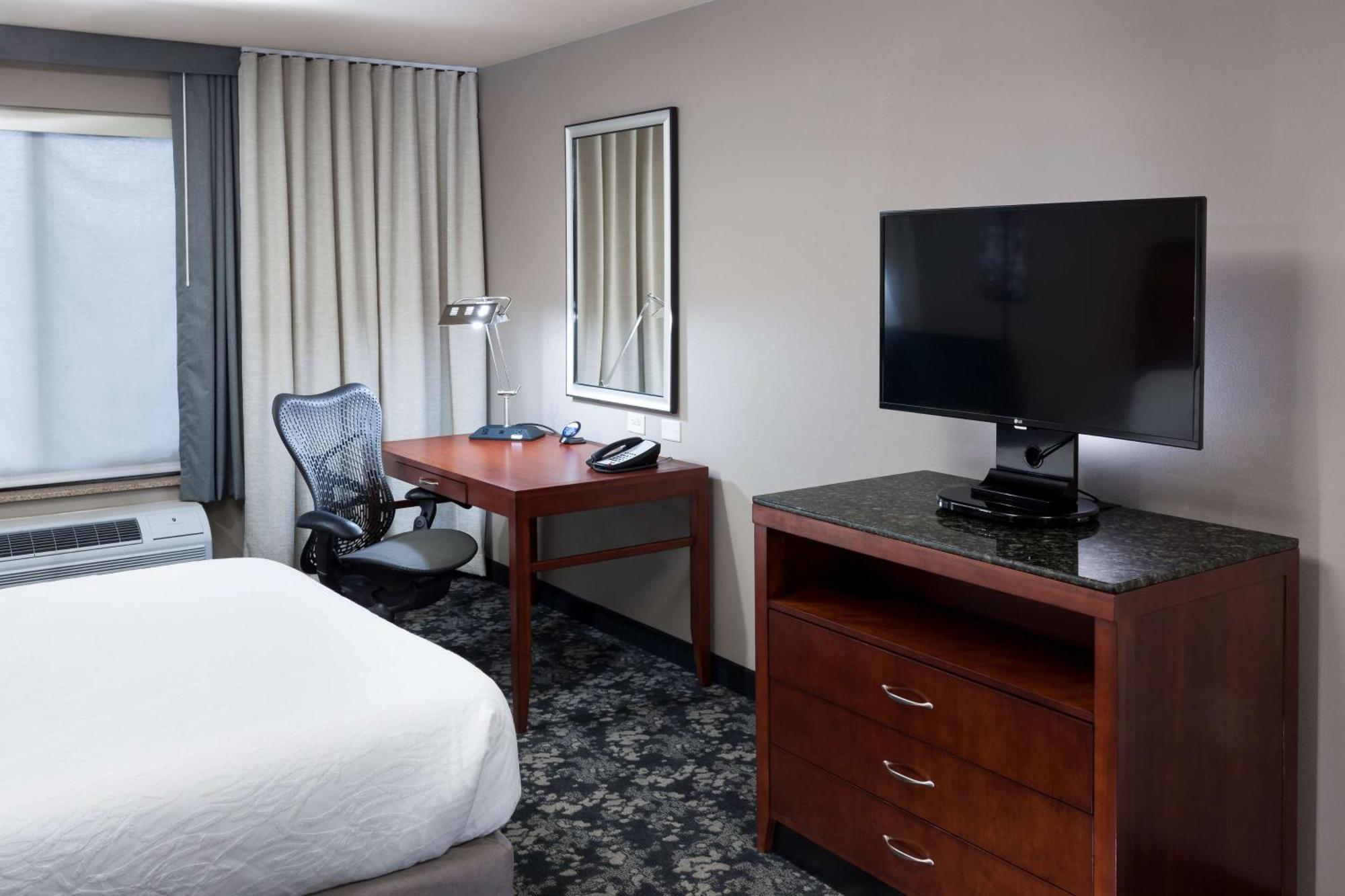 Hilton Garden Inn Austin North Екстериор снимка