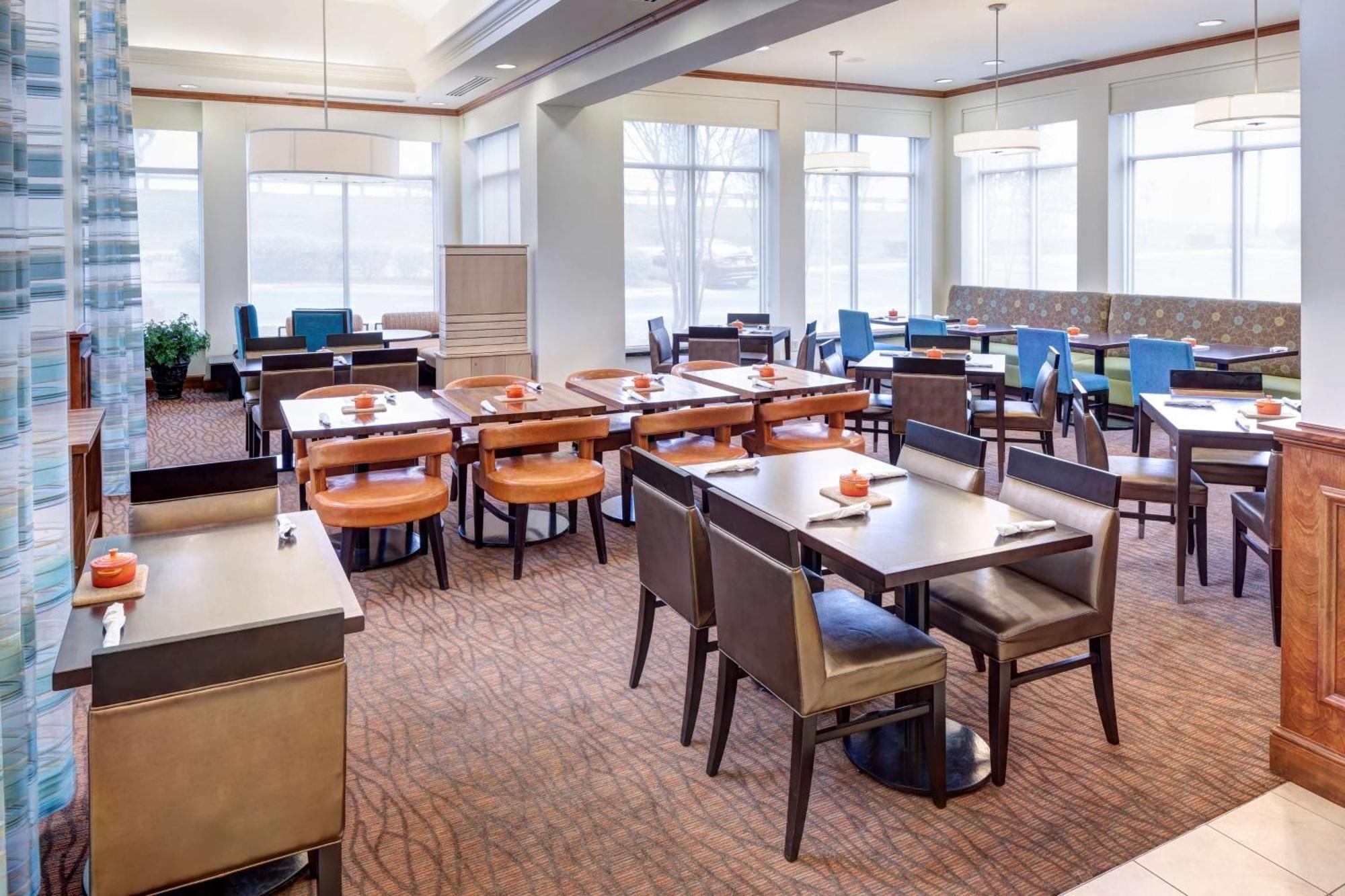 Hilton Garden Inn Austin North Екстериор снимка