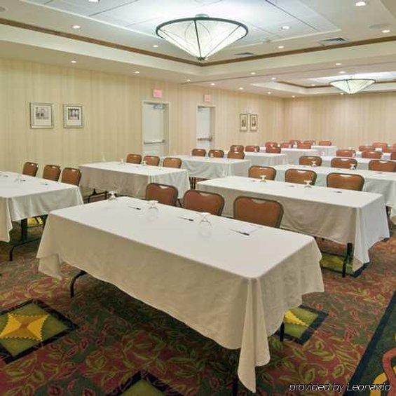 Hilton Garden Inn Austin North Съоръжения снимка